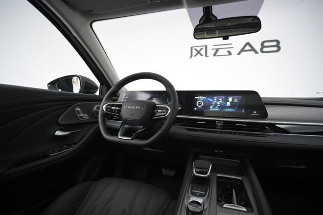 大空间风云A8才是真正的秋游无忧之选AG真人网1310km超长续航+越级(图2)