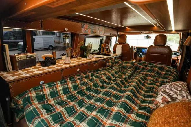 威尔露营车福顺JMC好看配置又高AG真人国际复古风的宿营车沃森(图3)