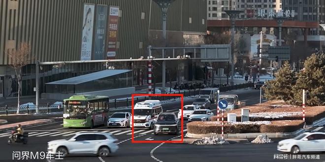 你！来自鸿蒙智行车主的中国温度。AG真人百家家乐APP寒冬温暖(图6)