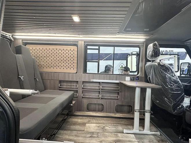 台能上京牌的硬核宿营车怎么选？AG真人国际“得意”出营：一(图4)